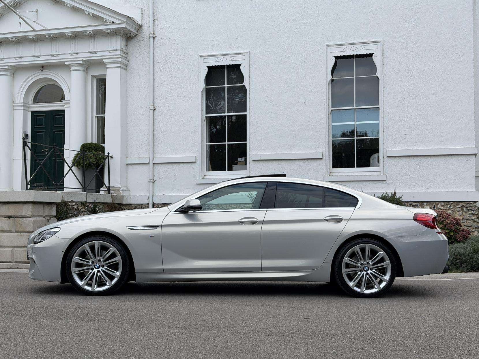 A 2015 BMW 6 SERIES GRAN COUPE 3.0 640i M Sport Saloon 4dr Petrol Auto Euro 6 (s/s) (320 ps) A 2015 BMW 6 SERIES GRAN COUPE 3.0 640i M Sport Saloon 4dr Petrol Auto Euro 6 (s/s) (320 ps)