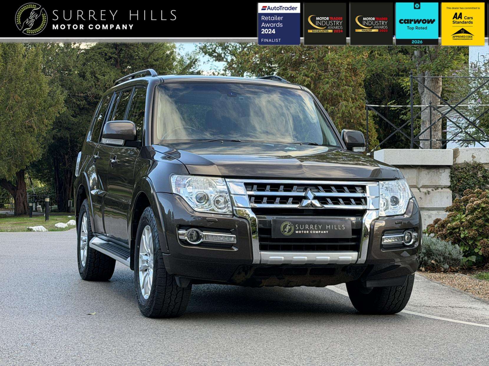 A 2017 MITSUBISHI SHOGUN 3.2 DI-DC SG3 SUV 5dr Diesel Auto 4WD Euro 6 LWB (187 ps) A 2017 MITSUBISHI SHOGUN 3.2 DI-DC SG3 SUV 5dr Diesel Auto 4WD Euro 6 LWB (187 ps)
