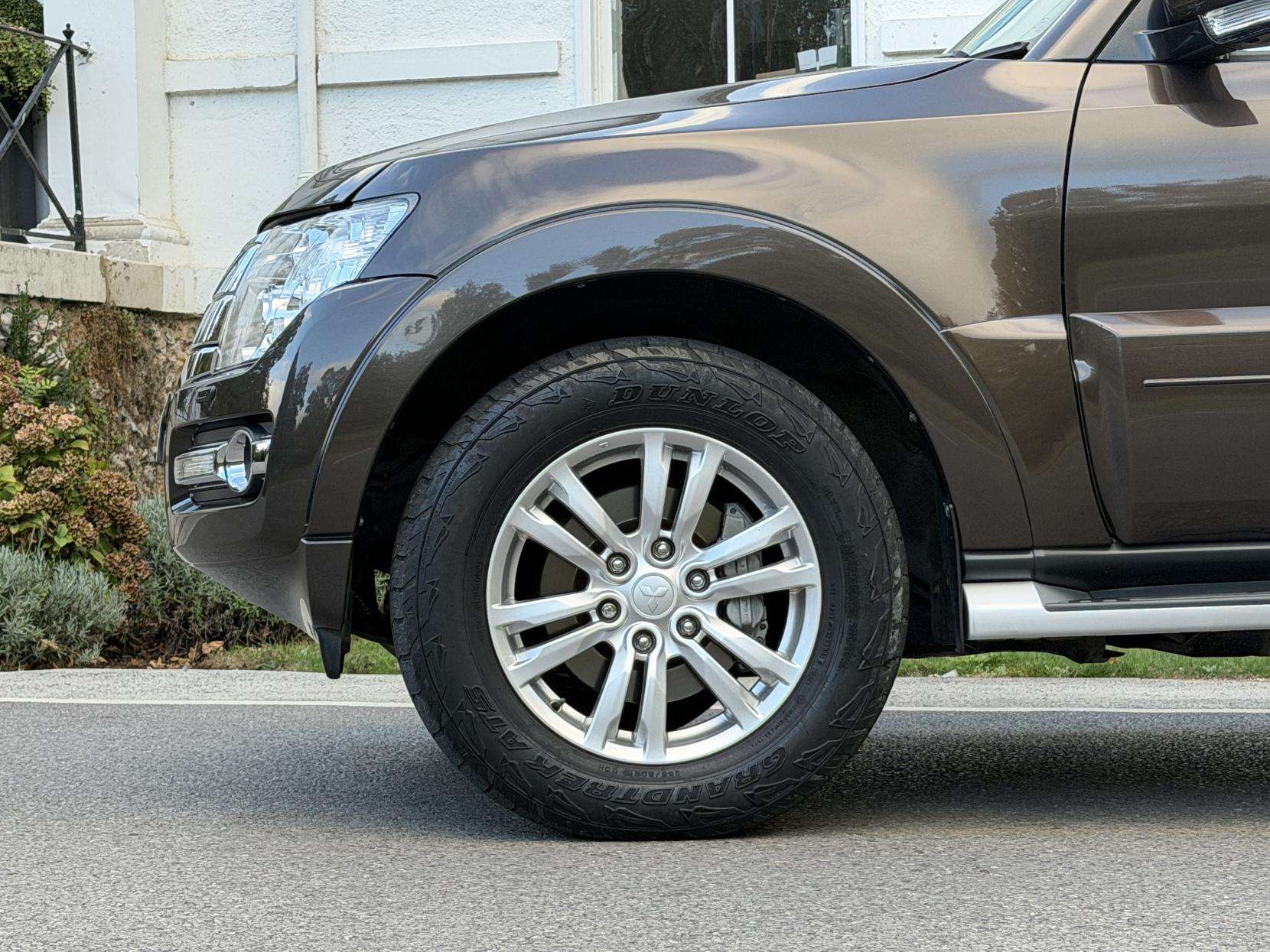 2017 MITSUBISHI SHOGUN 2017 MITSUBISHI SHOGUN