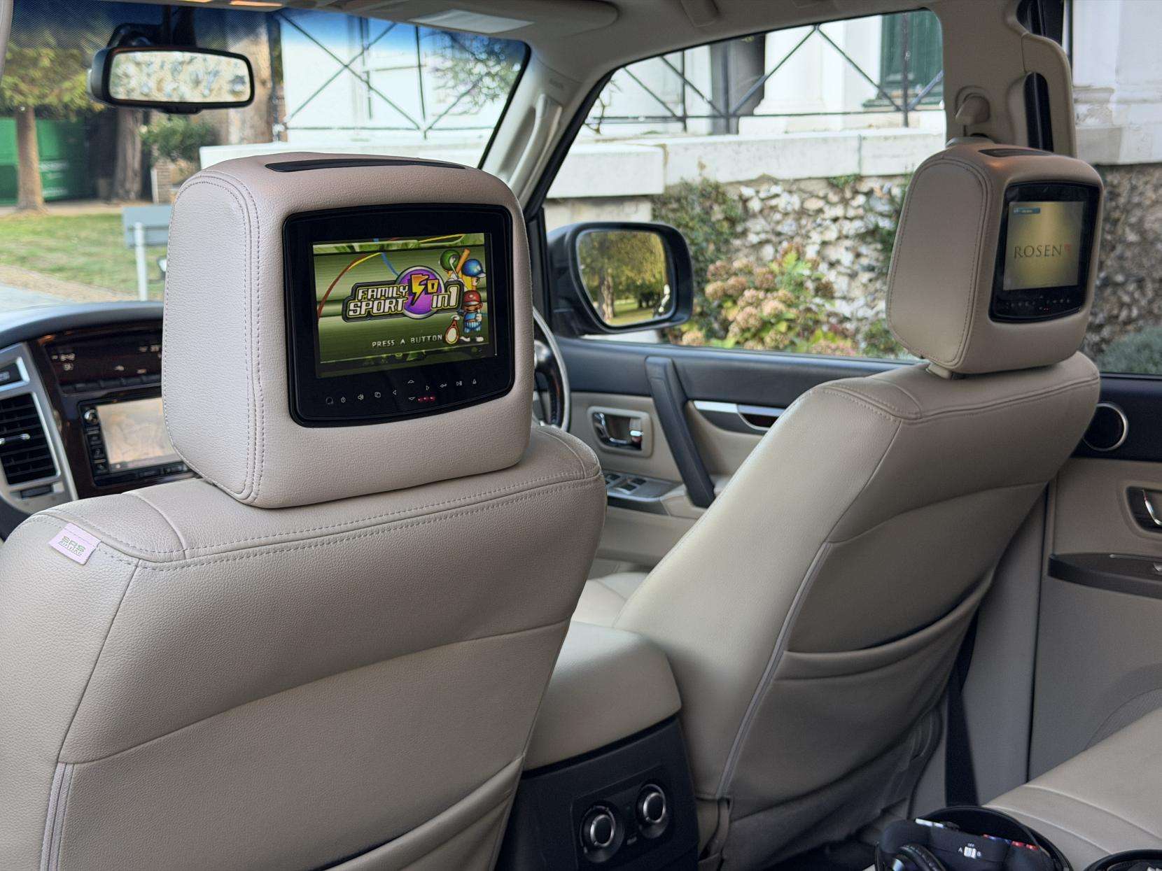 2017 MITSUBISHI SHOGUN 2017 MITSUBISHI SHOGUN