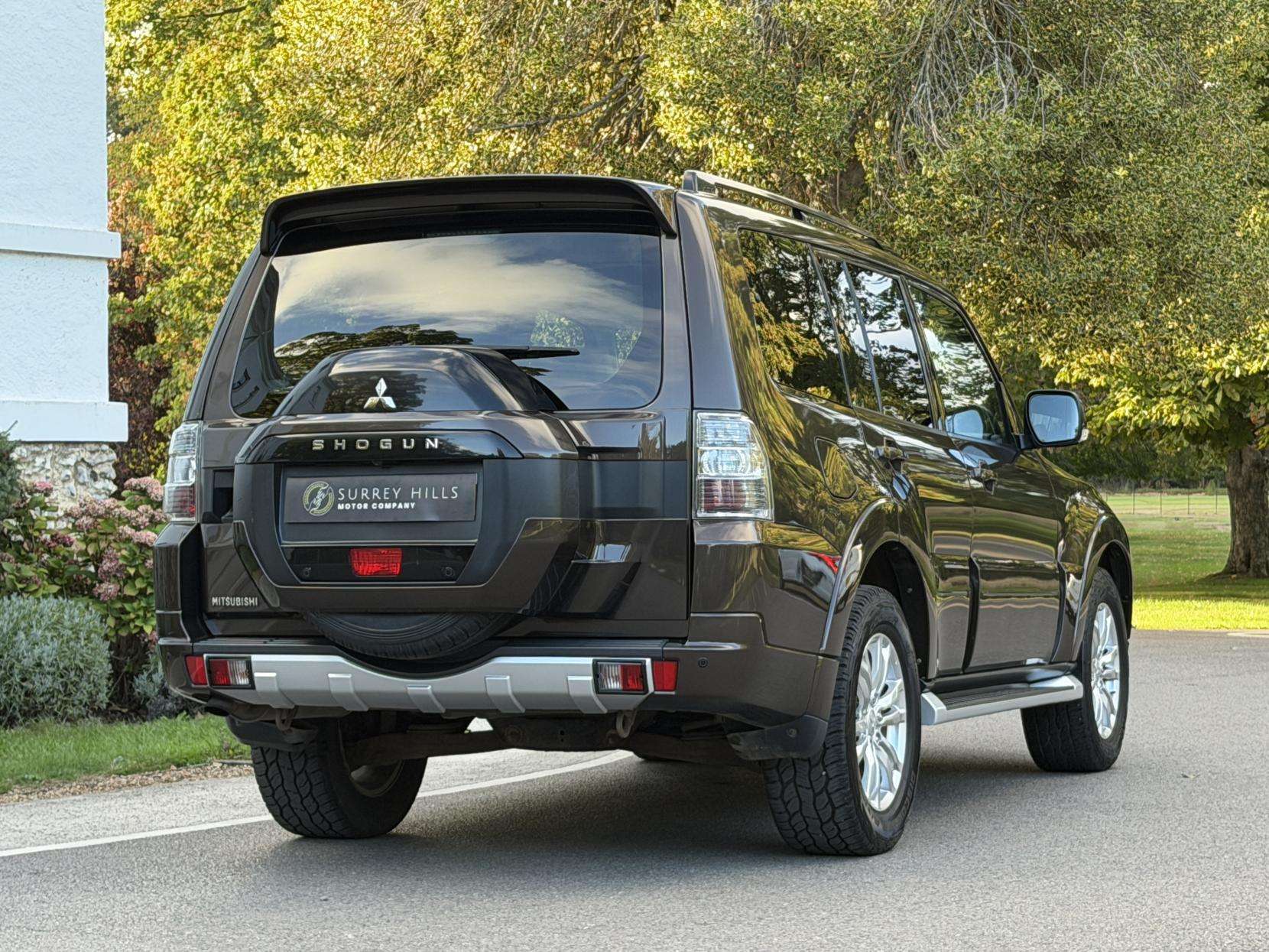 2017 MITSUBISHI SHOGUN 2017 MITSUBISHI SHOGUN