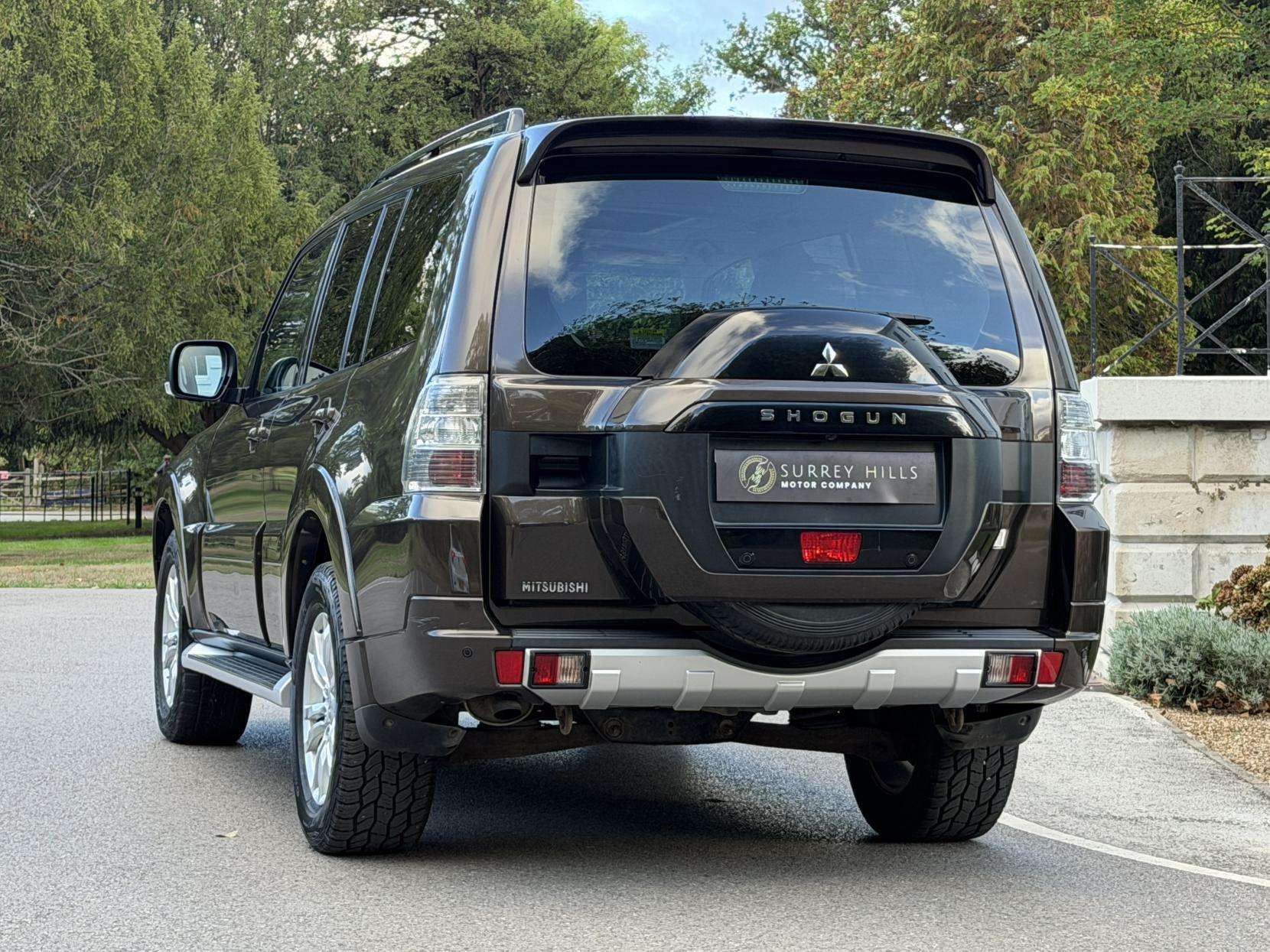 2017 MITSUBISHI SHOGUN 2017 MITSUBISHI SHOGUN