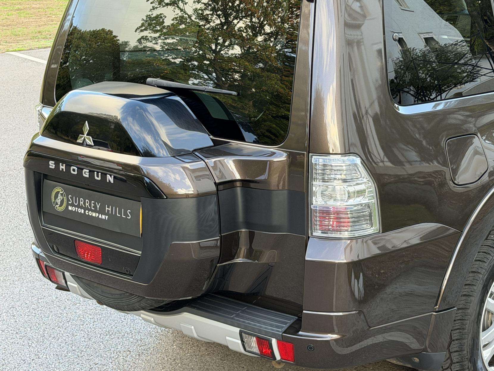 2017 MITSUBISHI SHOGUN 2017 MITSUBISHI SHOGUN