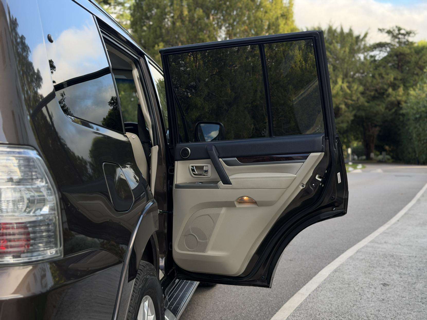 2017 MITSUBISHI SHOGUN 2017 MITSUBISHI SHOGUN