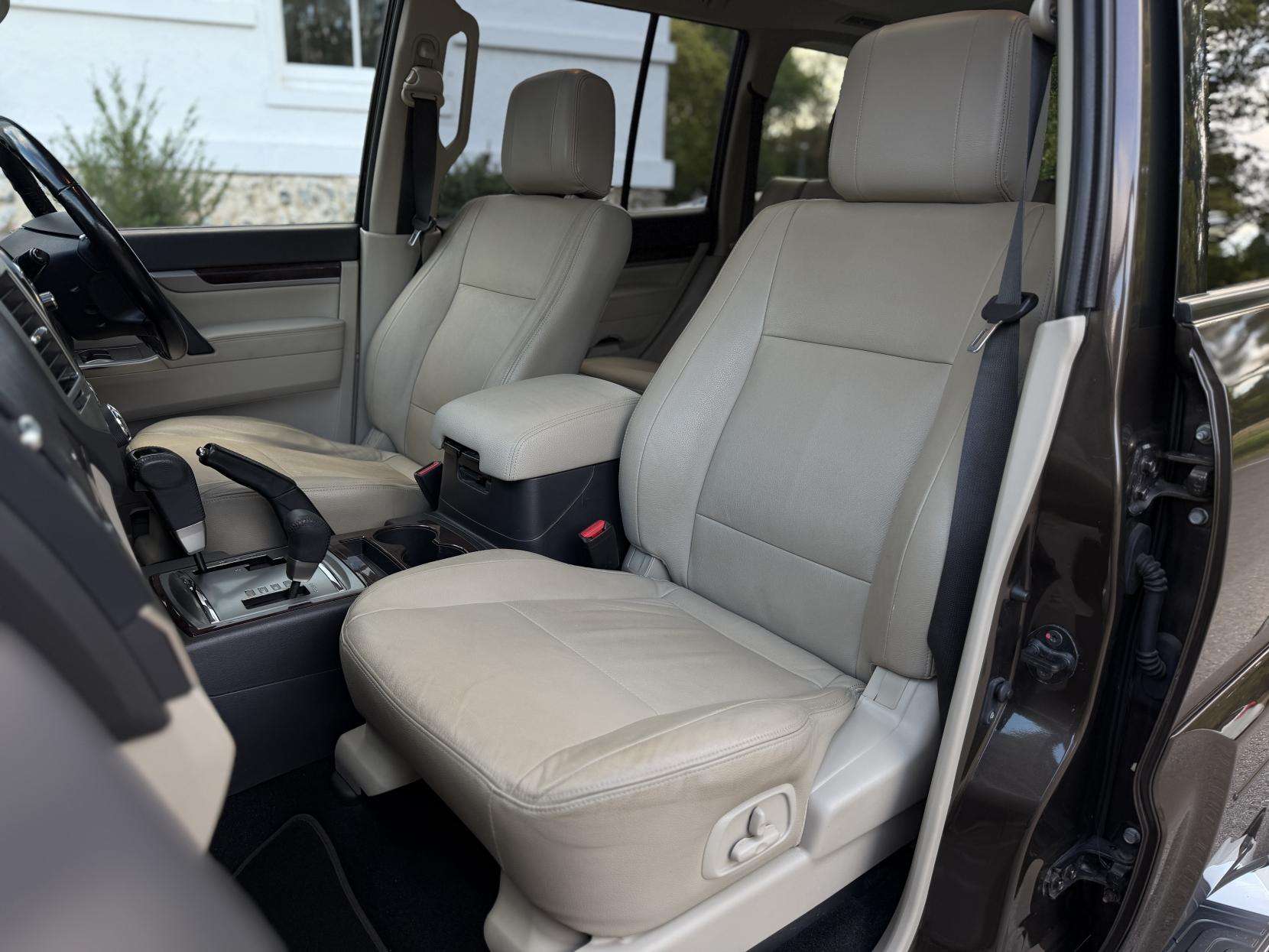 2017 MITSUBISHI SHOGUN 2017 MITSUBISHI SHOGUN