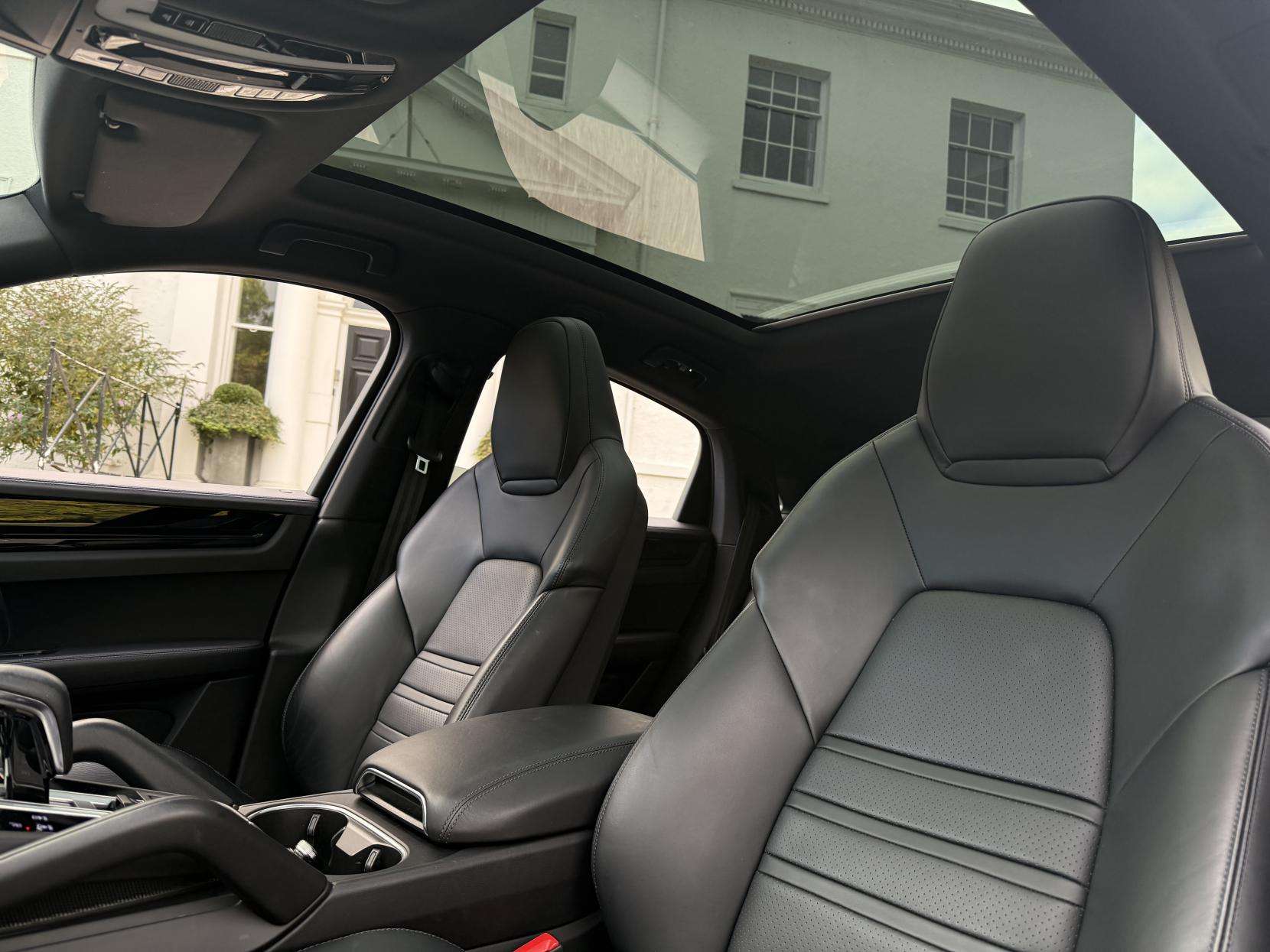 2022 PORSCHE CAYENNE 2022 PORSCHE CAYENNE