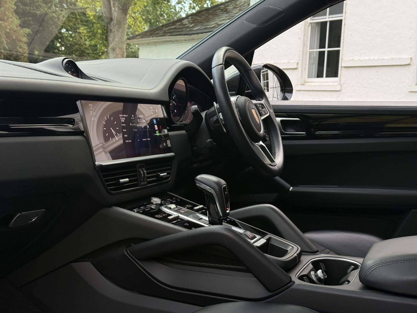 2022 PORSCHE CAYENNE 2022 PORSCHE CAYENNE