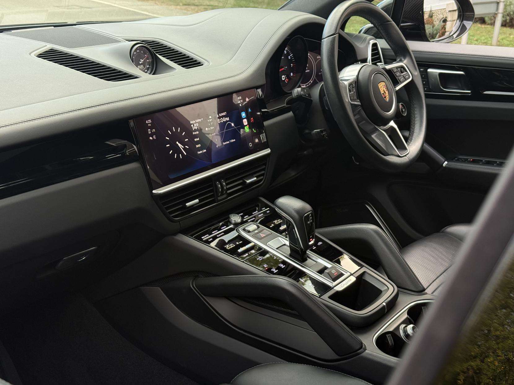 2022 PORSCHE CAYENNE 2022 PORSCHE CAYENNE