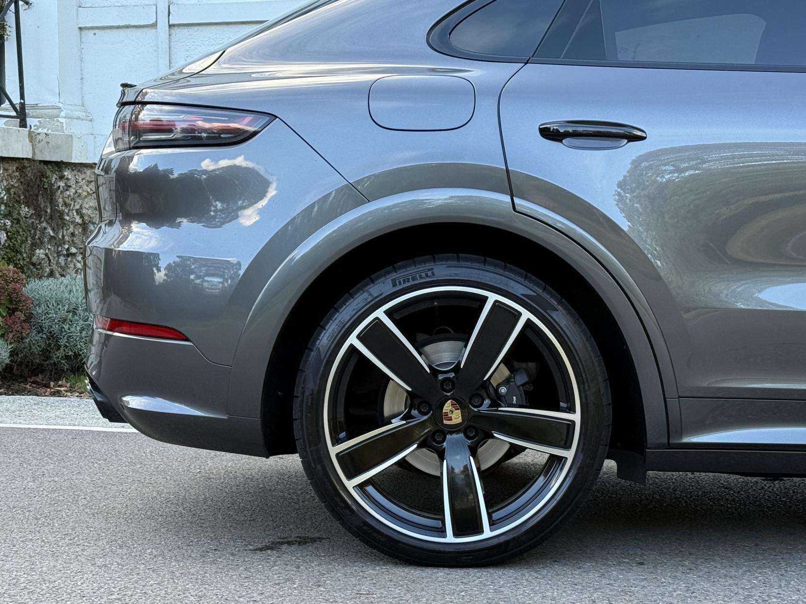 2022 PORSCHE CAYENNE 2022 PORSCHE CAYENNE