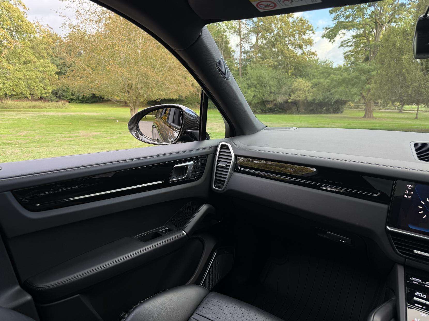 2022 PORSCHE CAYENNE 2022 PORSCHE CAYENNE