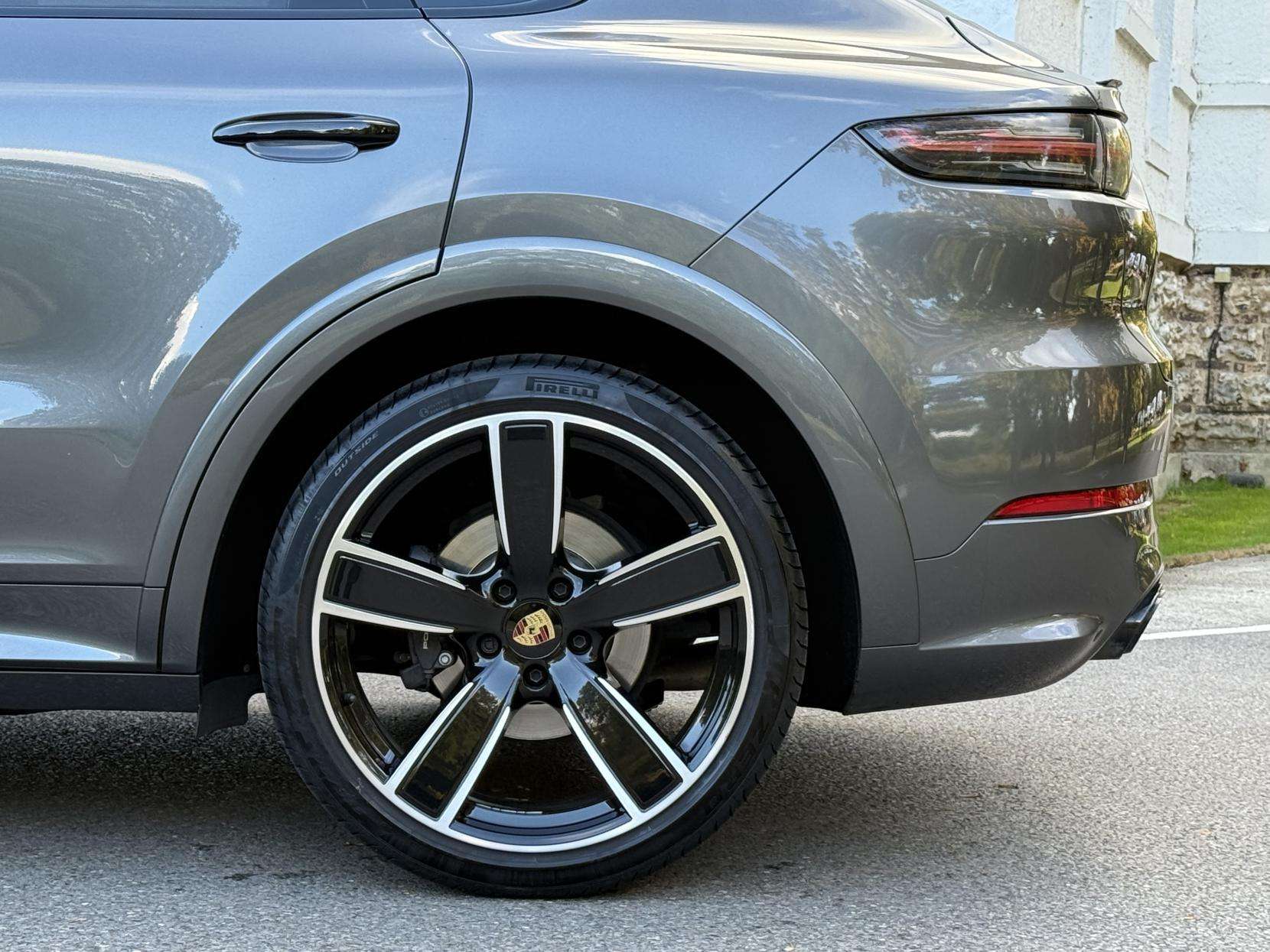 2022 PORSCHE CAYENNE 2022 PORSCHE CAYENNE