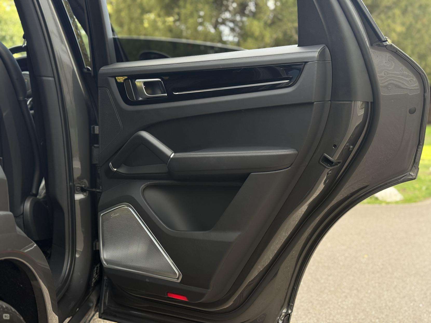 2022 PORSCHE CAYENNE 2022 PORSCHE CAYENNE