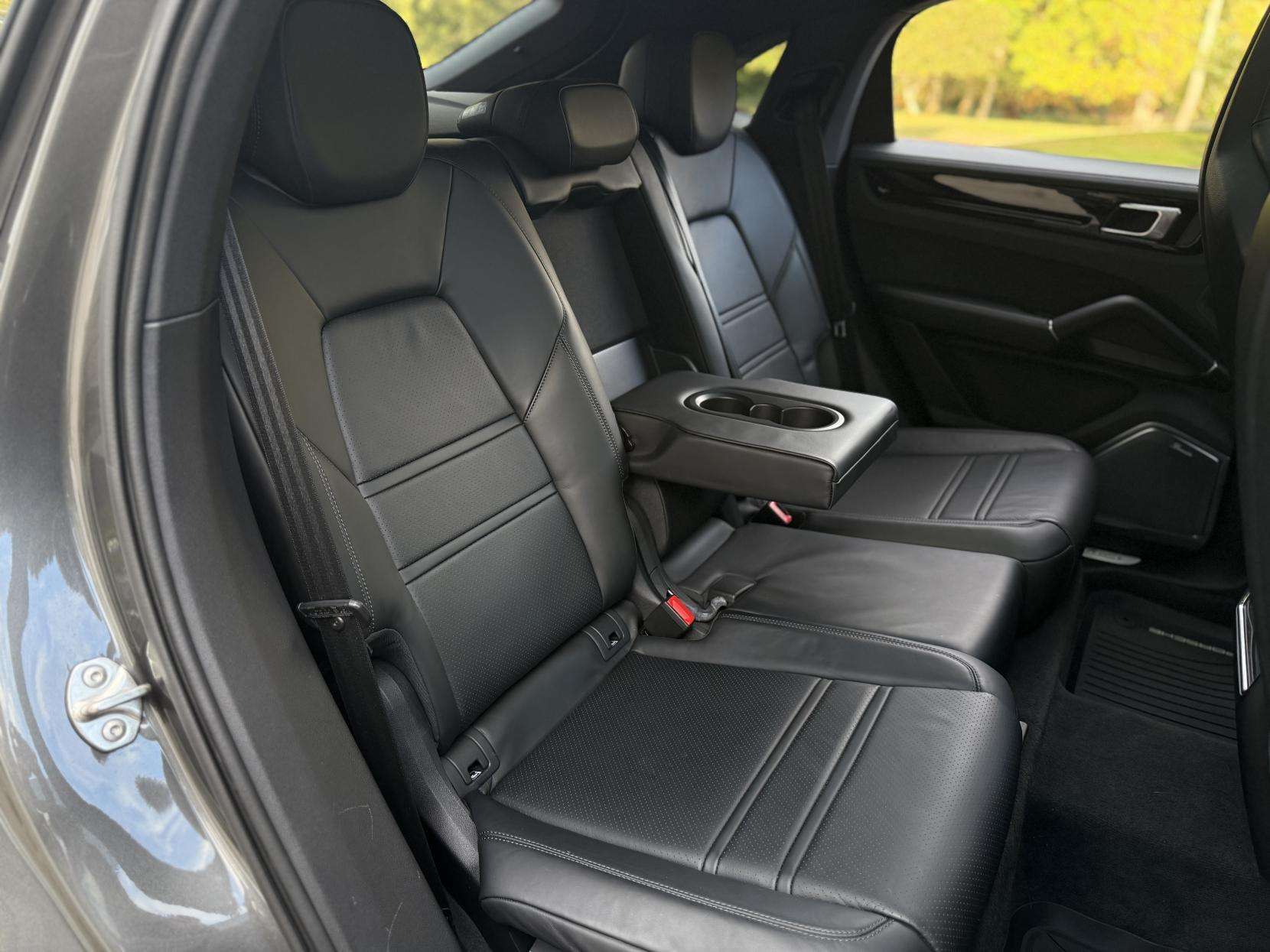 2022 PORSCHE CAYENNE 2022 PORSCHE CAYENNE