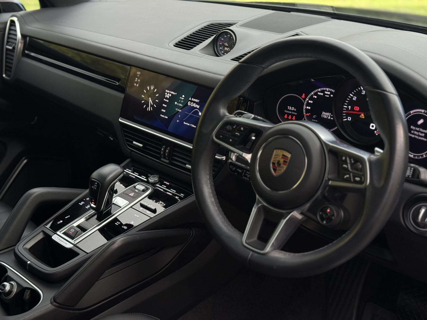 2022 PORSCHE CAYENNE 2022 PORSCHE CAYENNE