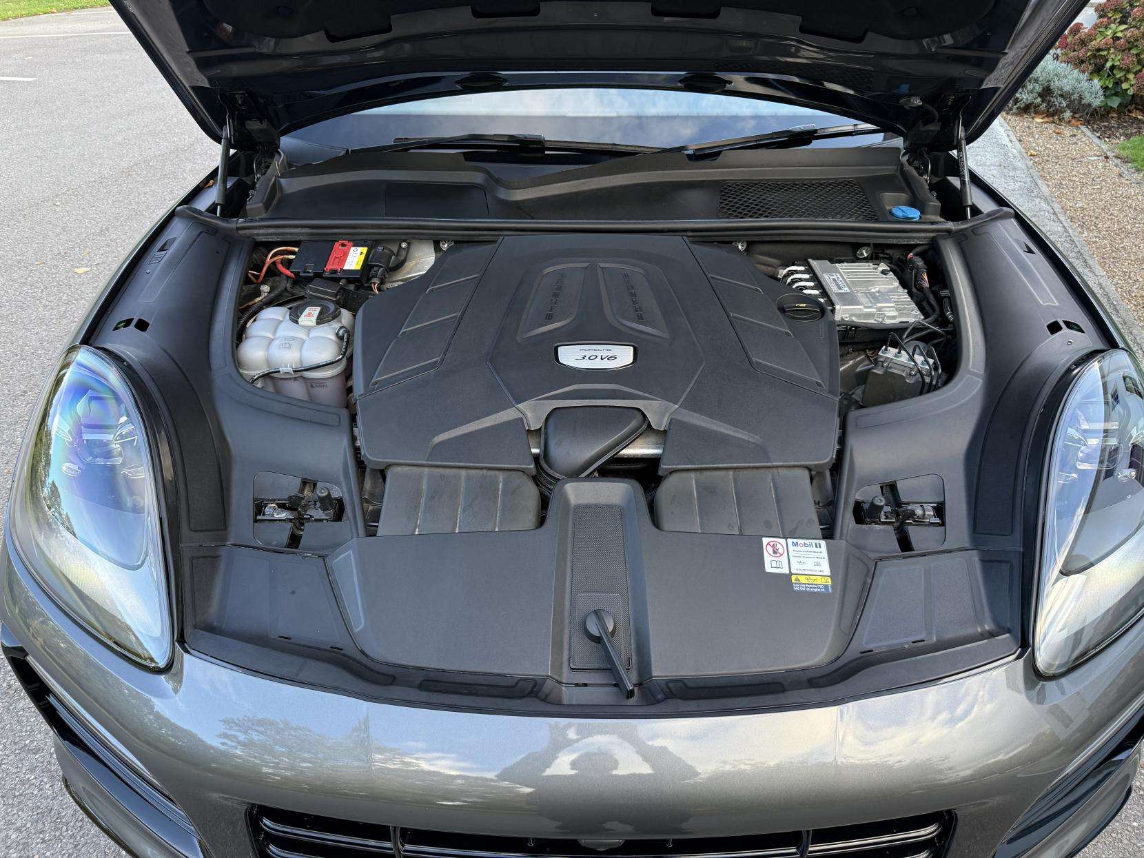 2022 PORSCHE CAYENNE 2022 PORSCHE CAYENNE