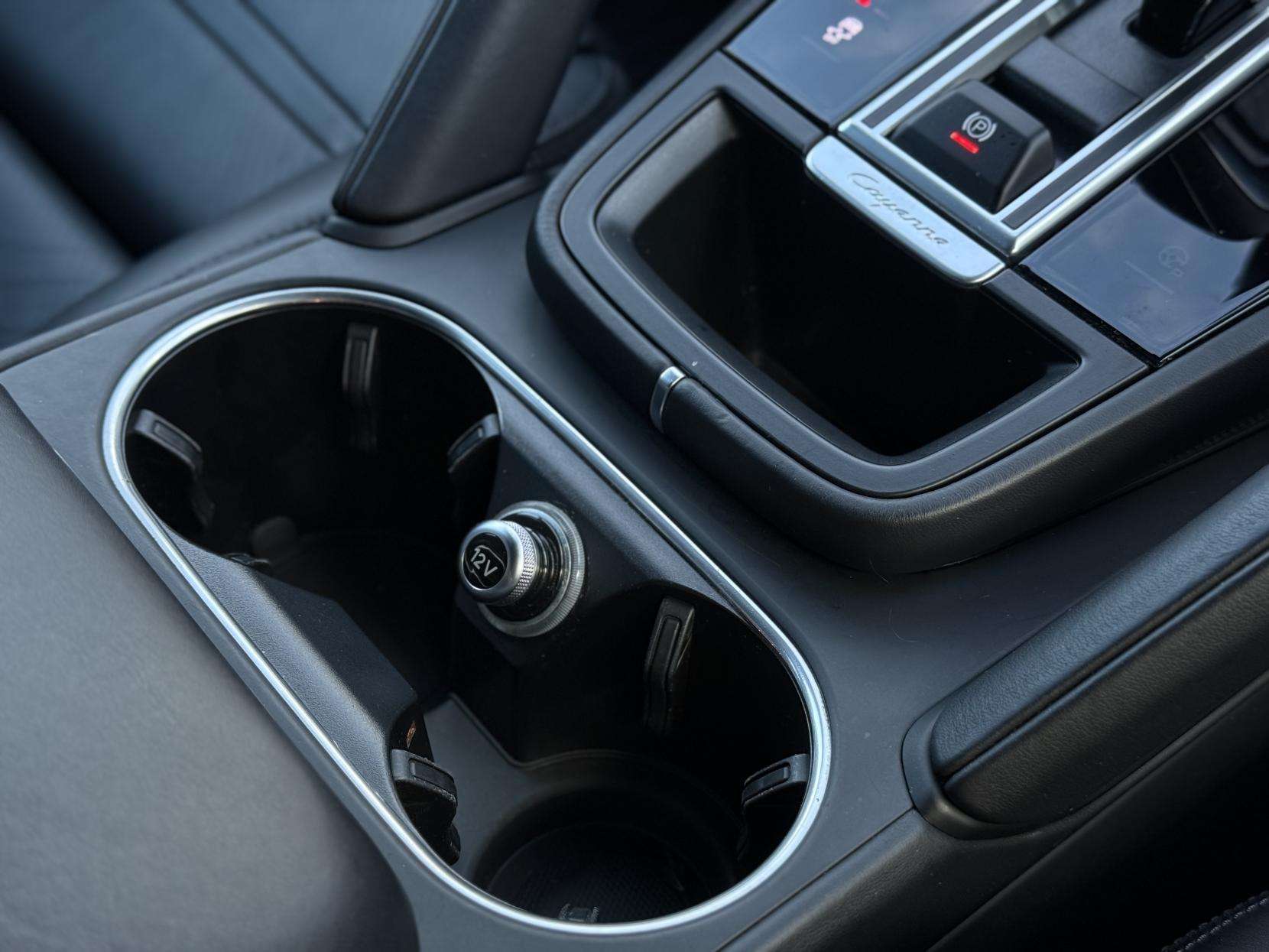 2022 PORSCHE CAYENNE 2022 PORSCHE CAYENNE