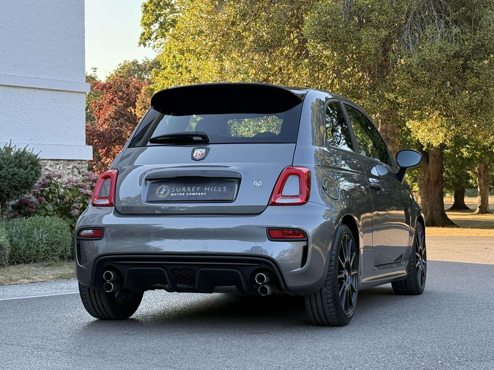 2024 ABARTH 695 2024 ABARTH 695