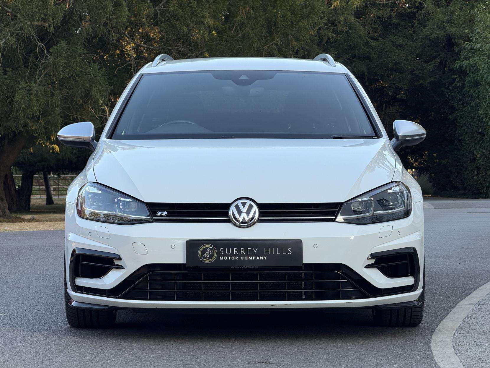 A 2019 VOLKSWAGEN GOLF 2.0 TSI R Estate 5dr Petrol DSG 4Motion Euro 6 (s/s) (300 ps) A 2019 VOLKSWAGEN GOLF 2.0 TSI R Estate 5dr Petrol DSG 4Motion Euro 6 (s/s) (300 ps)