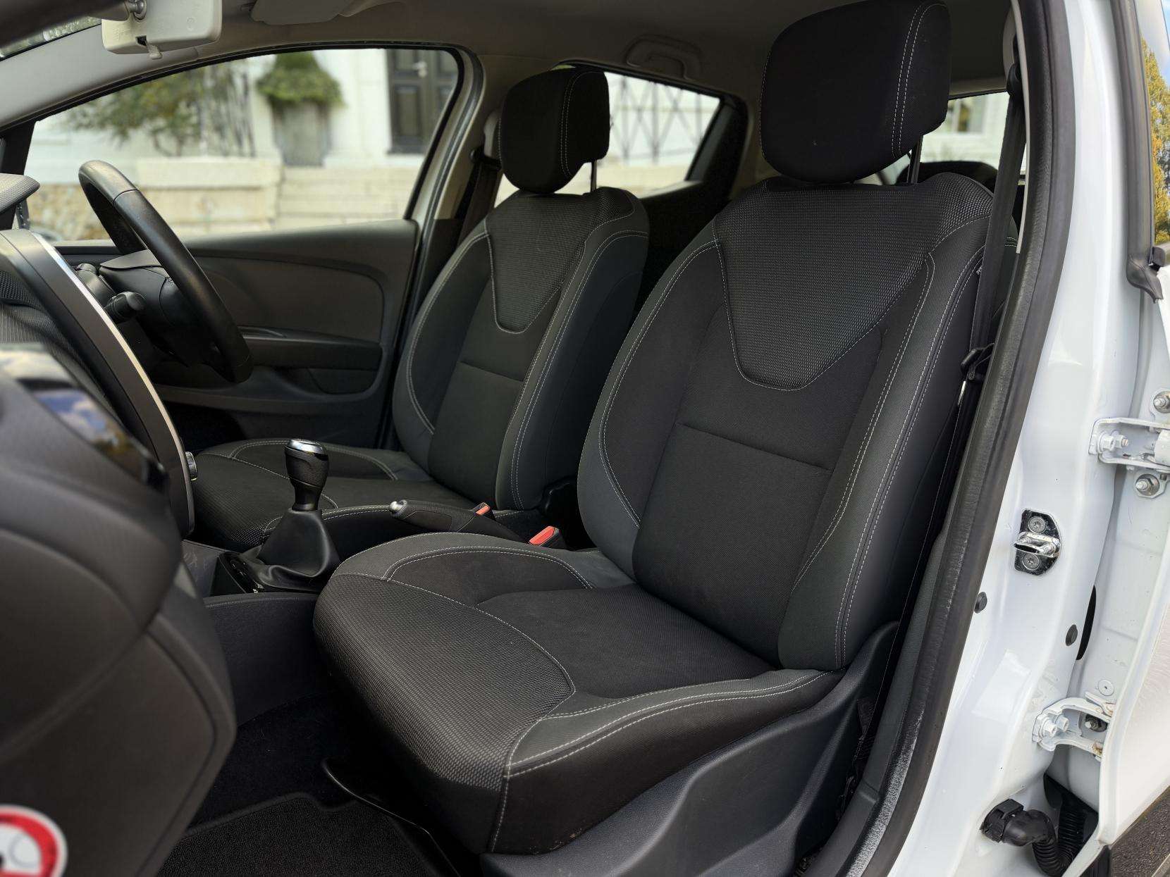 2018 RENAULT CLIO 2018 RENAULT CLIO