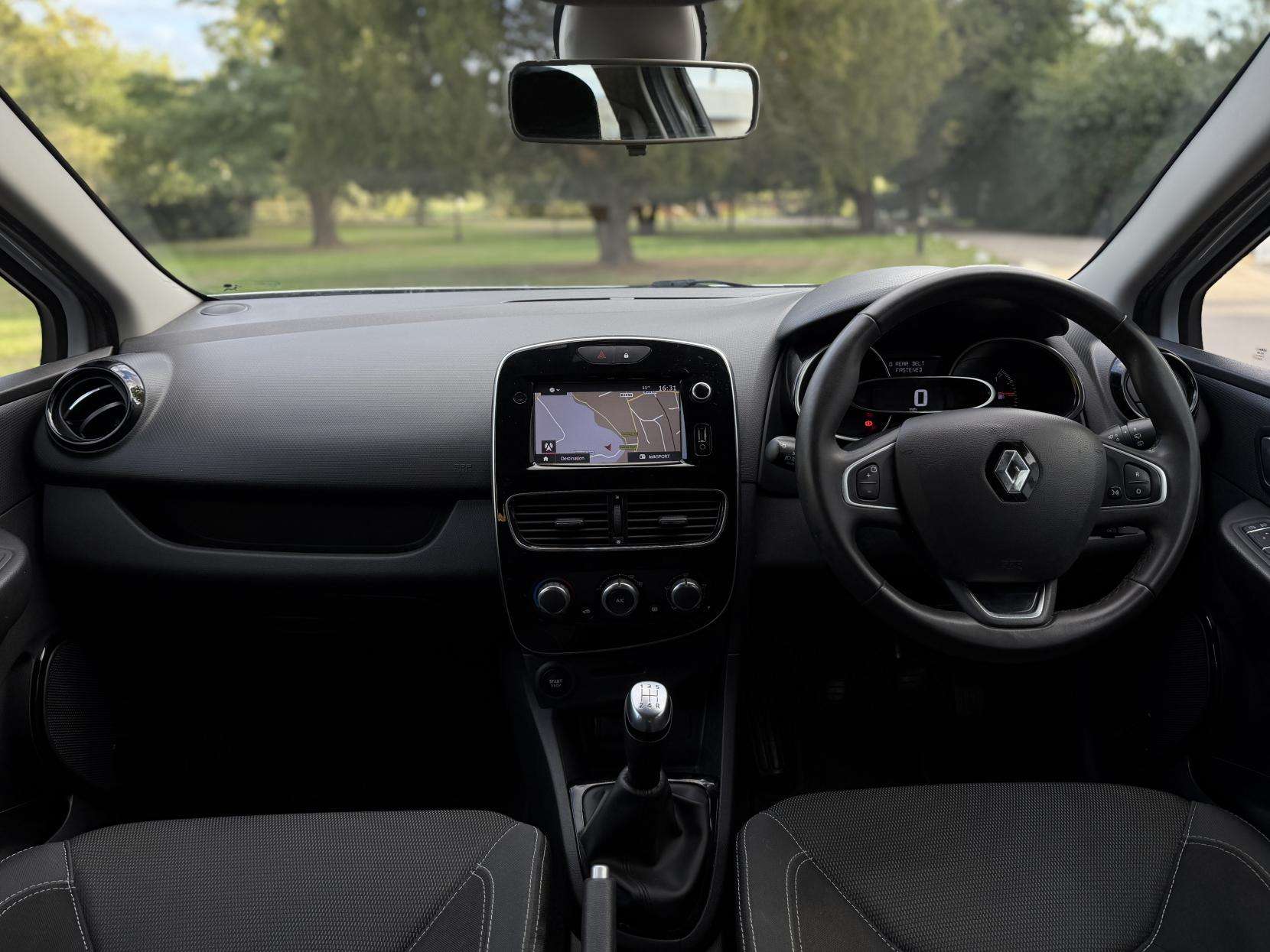2018 RENAULT CLIO 2018 RENAULT CLIO