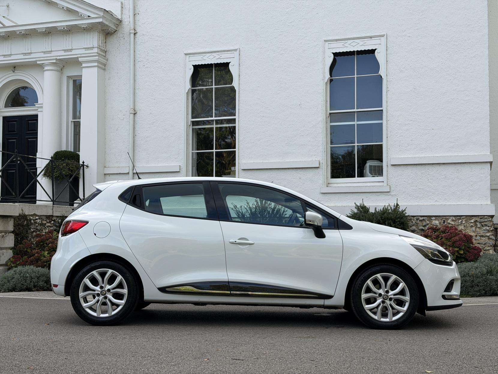 2018 RENAULT CLIO 2018 RENAULT CLIO