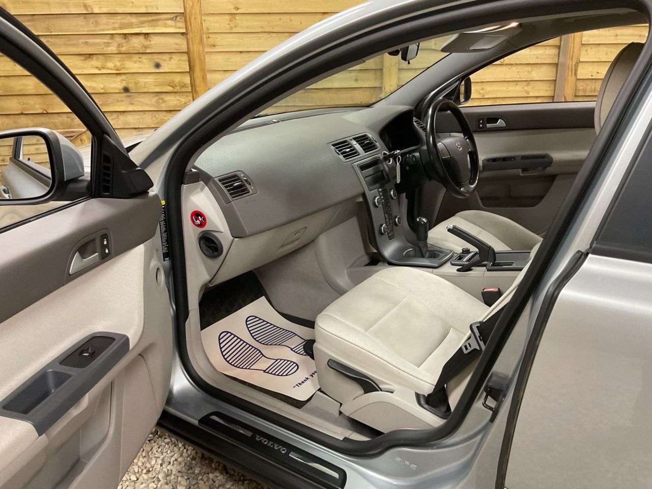 2009 VOLVO V50 2009 VOLVO V50