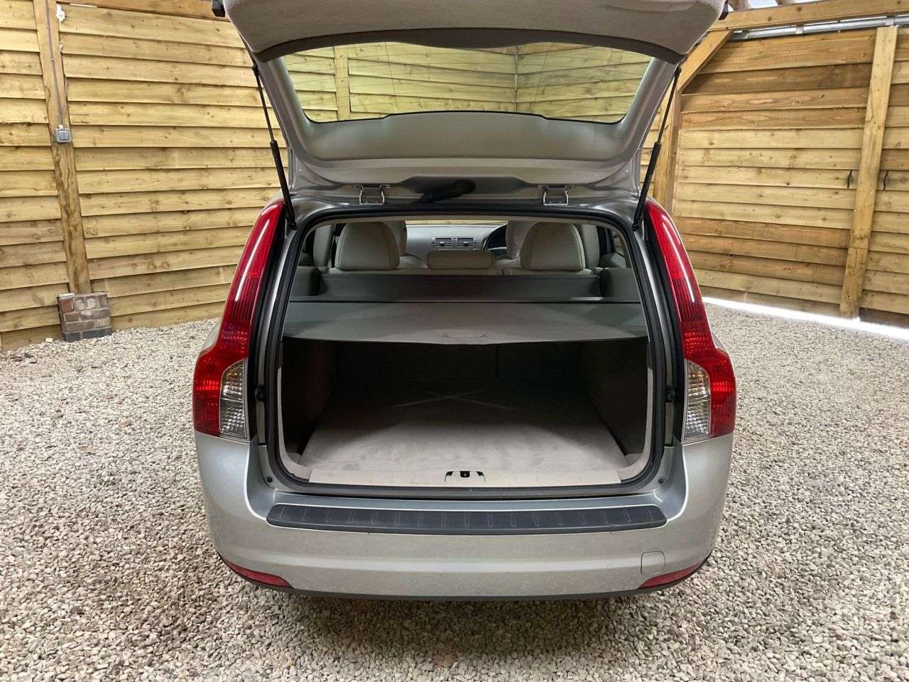 2009 VOLVO V50 2009 VOLVO V50