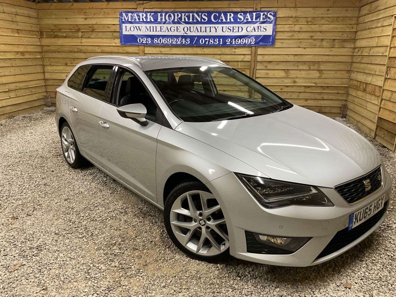 A 2015 SEAT LEON 2.0 TDI FR Sport Tourer 5dr Diesel Manual Euro 6 (s/s) (184 ps) DEMO+ONE PR A 2015 SEAT LEON 2.0 TDI FR Sport Tourer 5dr Diesel Manual Euro 6 (s/s) (184 ps) DEMO+ONE PR