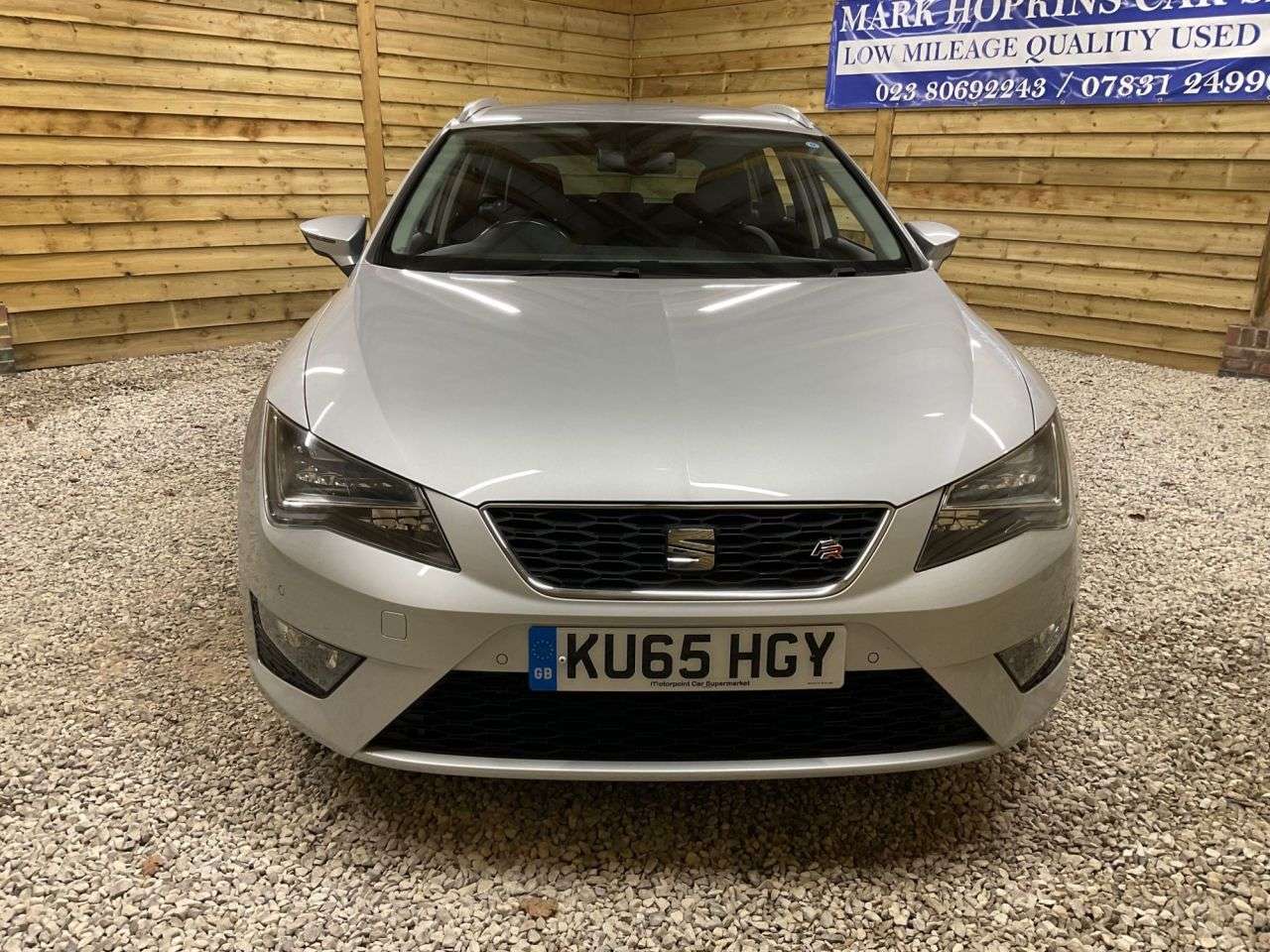 A 2015 SEAT LEON 2.0 TDI FR Sport Tourer 5dr Diesel Manual Euro 6 (s/s) (184 ps) DEMO+ONE PR A 2015 SEAT LEON 2.0 TDI FR Sport Tourer 5dr Diesel Manual Euro 6 (s/s) (184 ps) DEMO+ONE PR