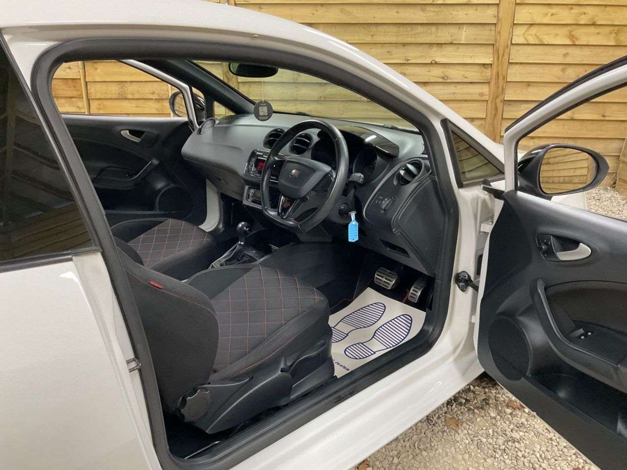 2012 SEAT IBIZA 2012 SEAT IBIZA