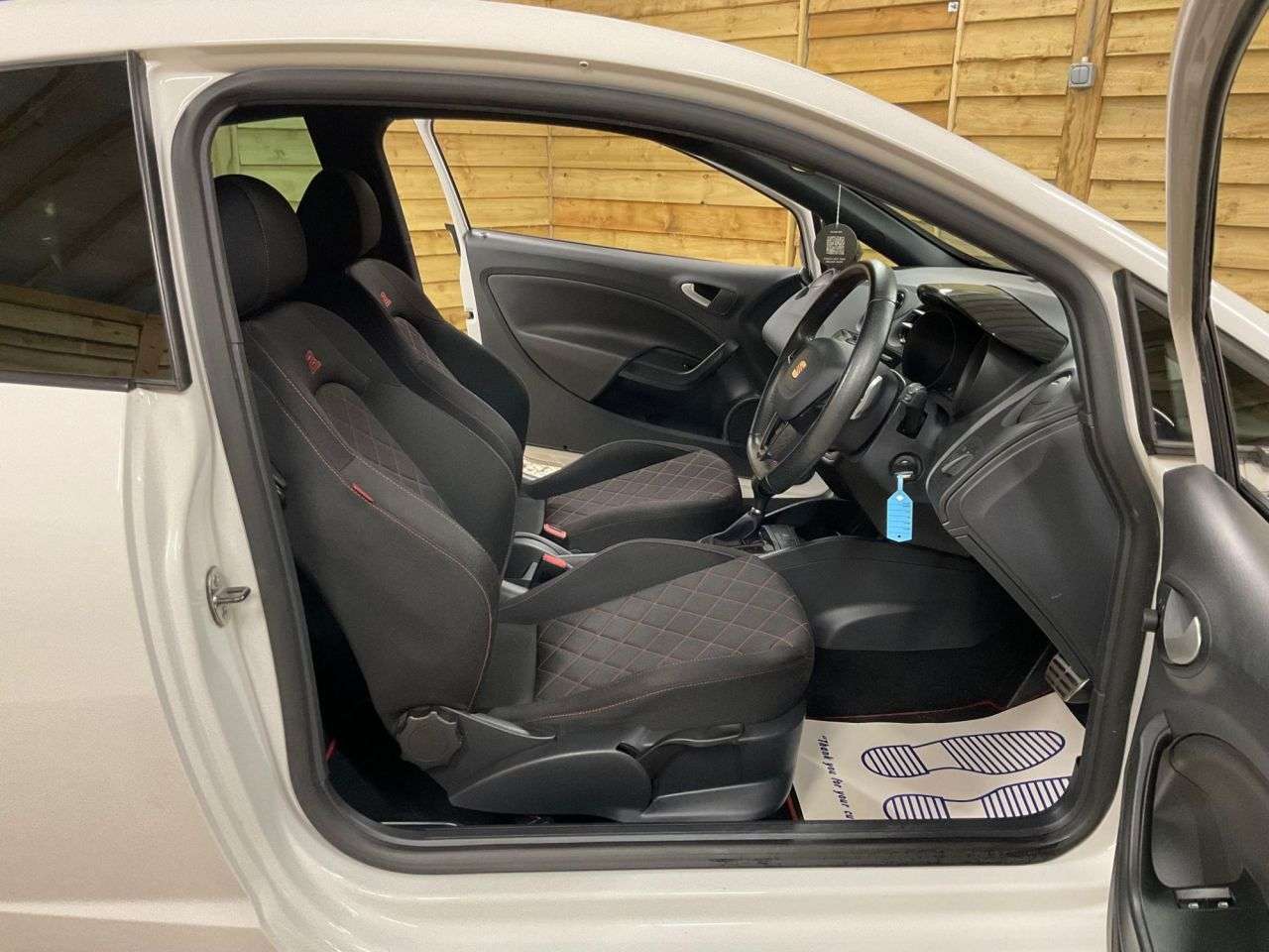 2012 SEAT IBIZA 2012 SEAT IBIZA