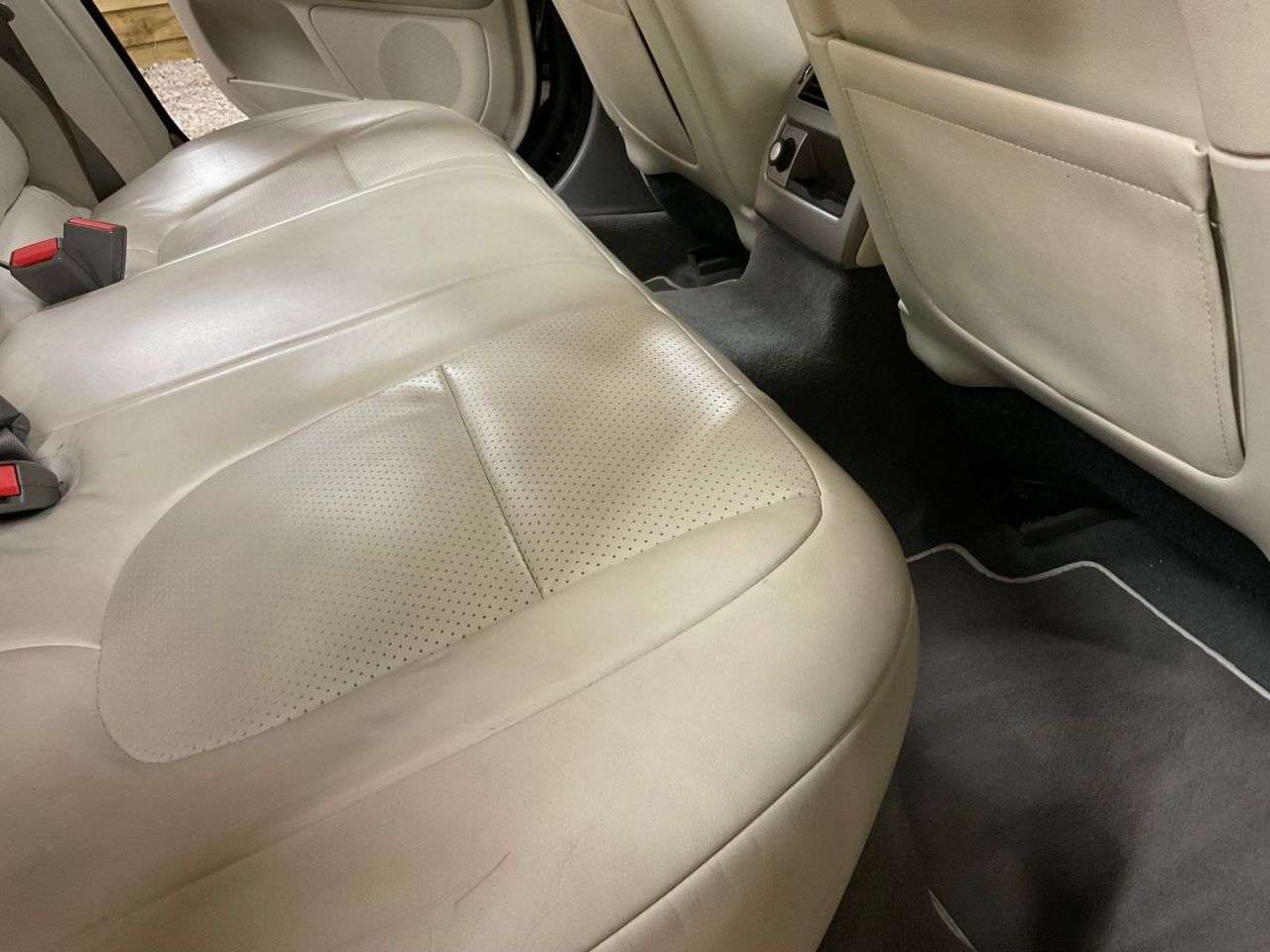 2010 JAGUAR XF 2010 JAGUAR XF