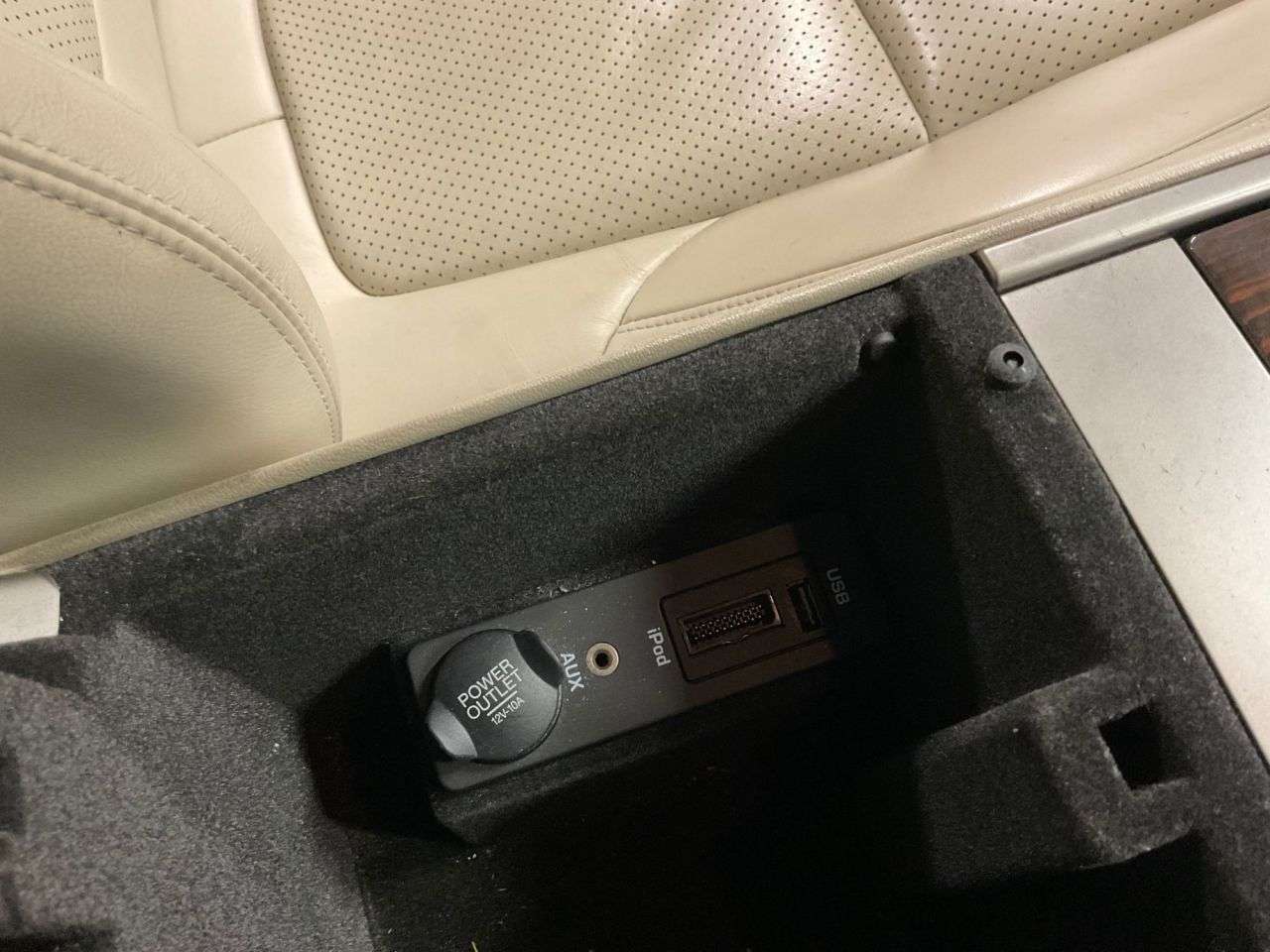 2010 JAGUAR XF 2010 JAGUAR XF