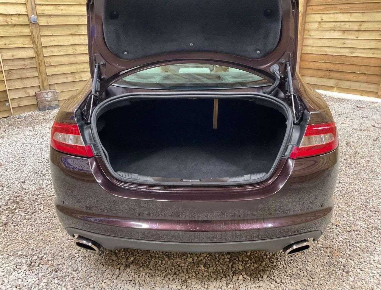 2010 JAGUAR XF 2010 JAGUAR XF