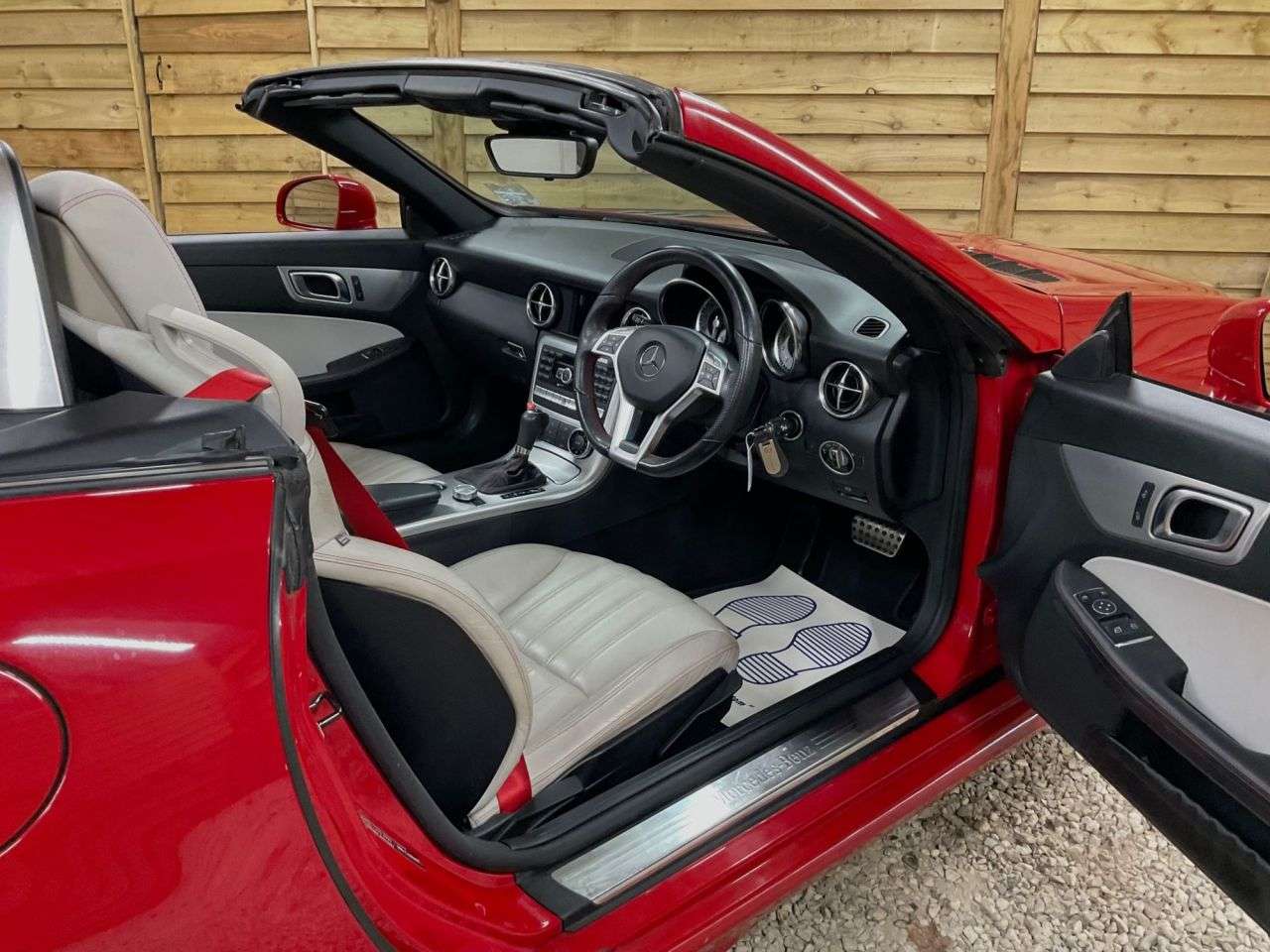 2011 MERCEDES-BENZ SLK 2011 MERCEDES-BENZ SLK