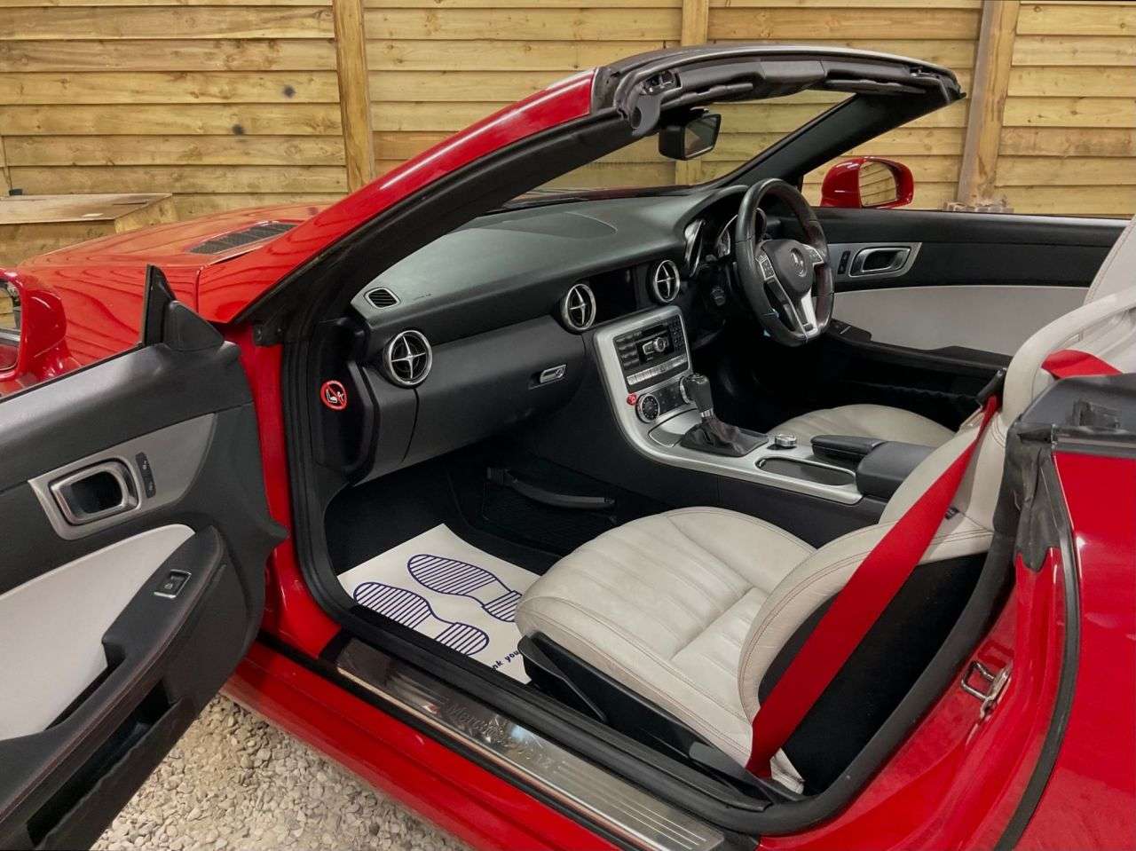 2011 MERCEDES-BENZ SLK 2011 MERCEDES-BENZ SLK