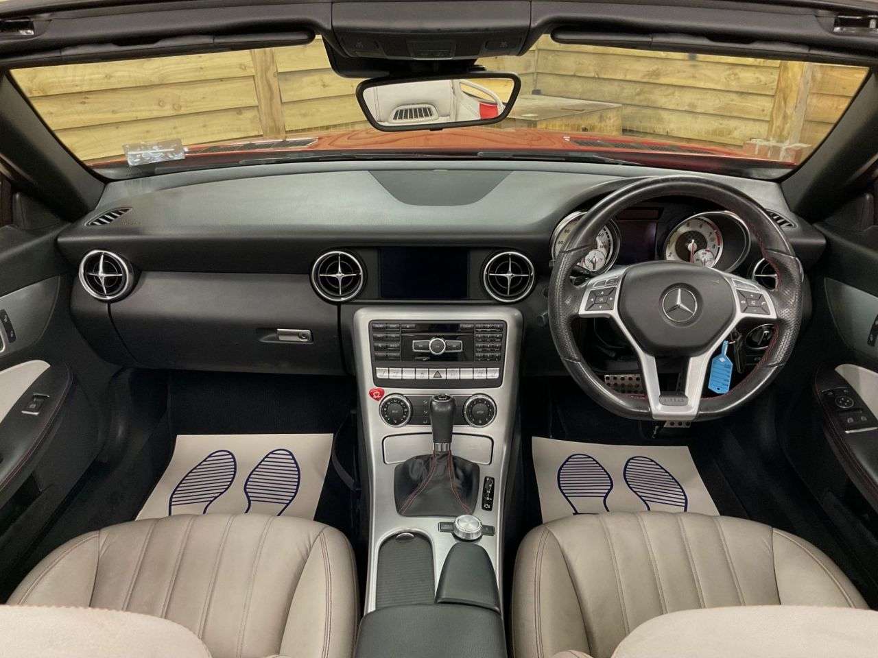 2011 MERCEDES-BENZ SLK 2011 MERCEDES-BENZ SLK