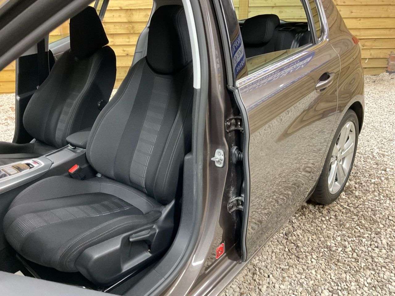 2015 PEUGEOT 308 2015 PEUGEOT 308