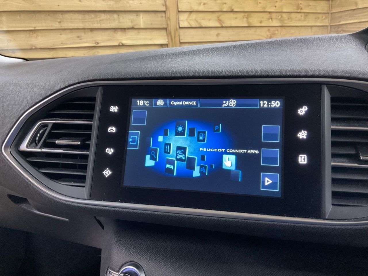 2015 PEUGEOT 308 2015 PEUGEOT 308