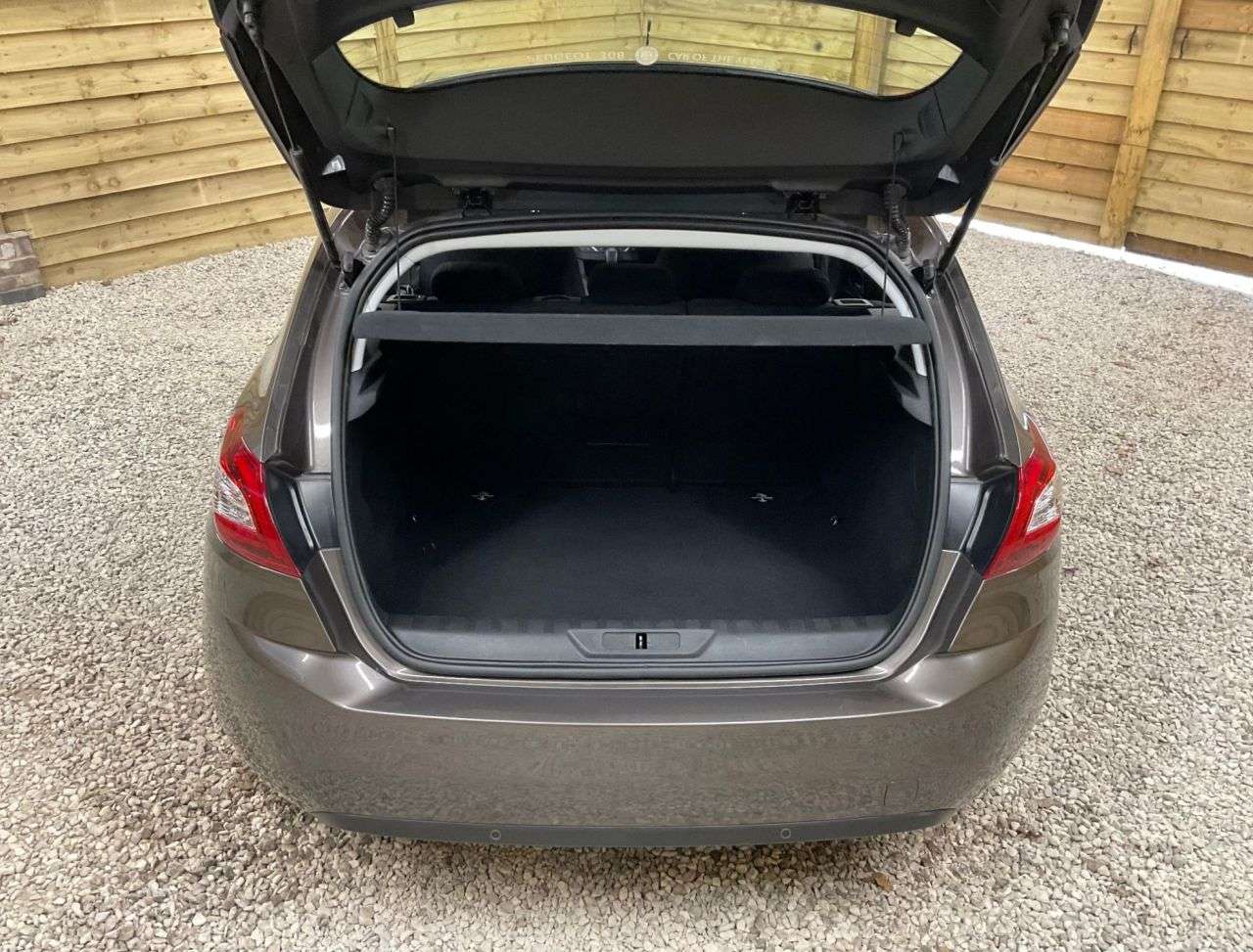 2015 PEUGEOT 308 2015 PEUGEOT 308