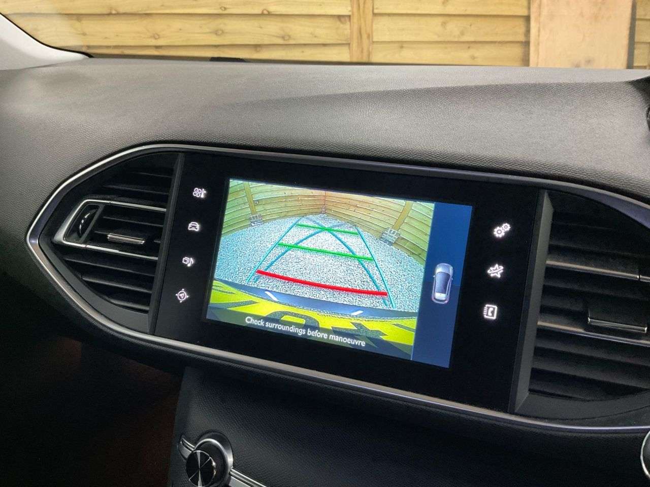 2015 PEUGEOT 308 2015 PEUGEOT 308