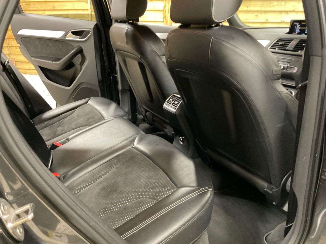 2015 AUDI Q3 2015 AUDI Q3