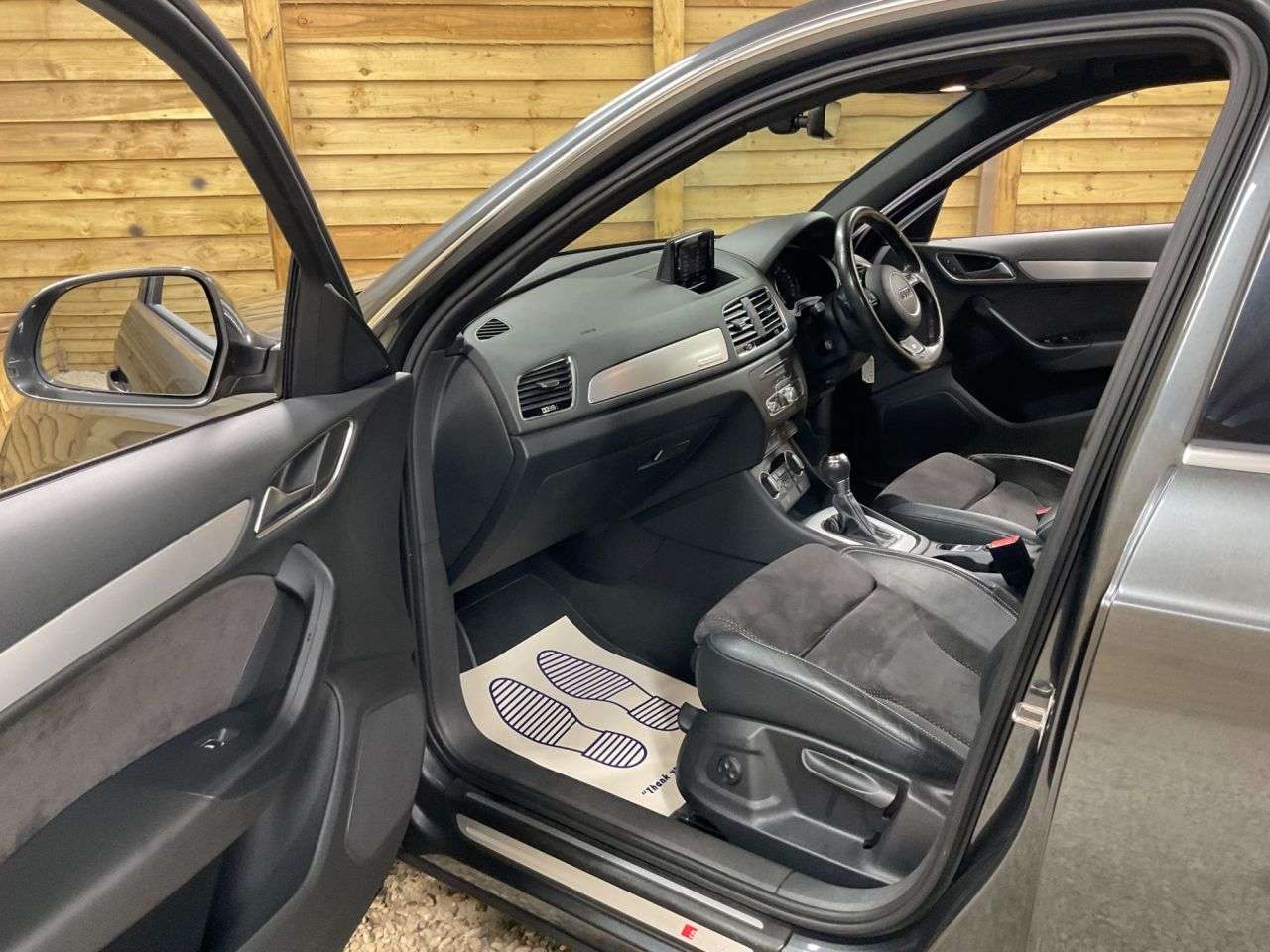 2015 AUDI Q3 2015 AUDI Q3