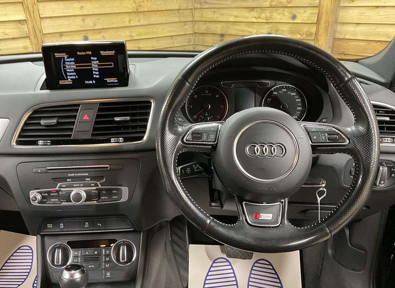 2015 AUDI Q3 2015 AUDI Q3