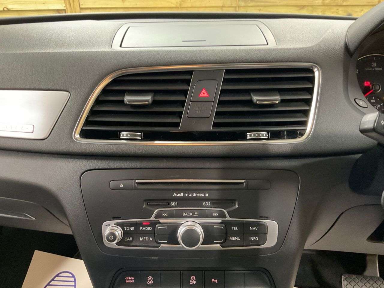 2015 AUDI Q3 2015 AUDI Q3