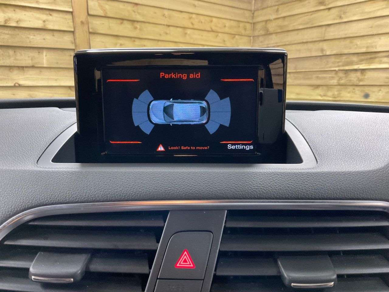 2015 AUDI Q3 2015 AUDI Q3