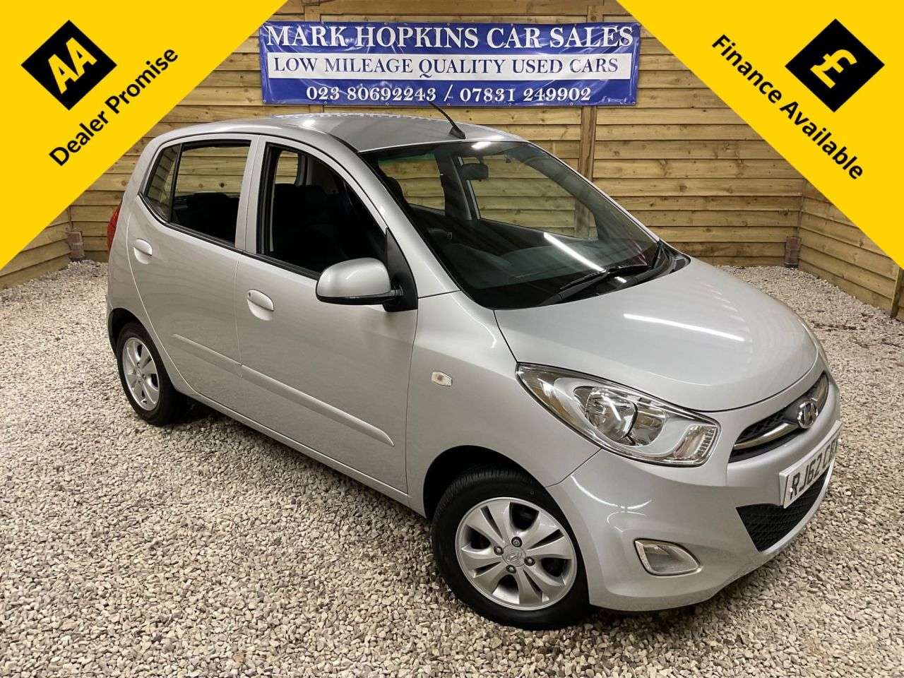 A 2012 HYUNDAI I10 1.2 Active Hatchback 5dr Petrol Auto Euro 5 (85 bhp) 2 LADY OWNERS DRIVES E A 2012 HYUNDAI I10 1.2 Active Hatchback 5dr Petrol Auto Euro 5 (85 bhp) 2 LADY OWNERS DRIVES E