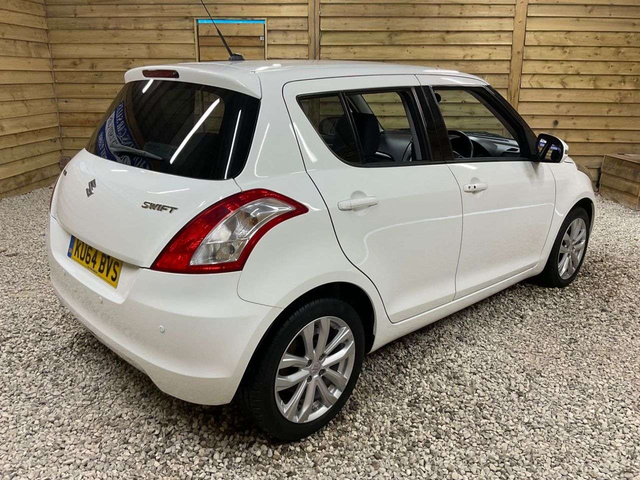 2014 SUZUKI SWIFT 2014 SUZUKI SWIFT