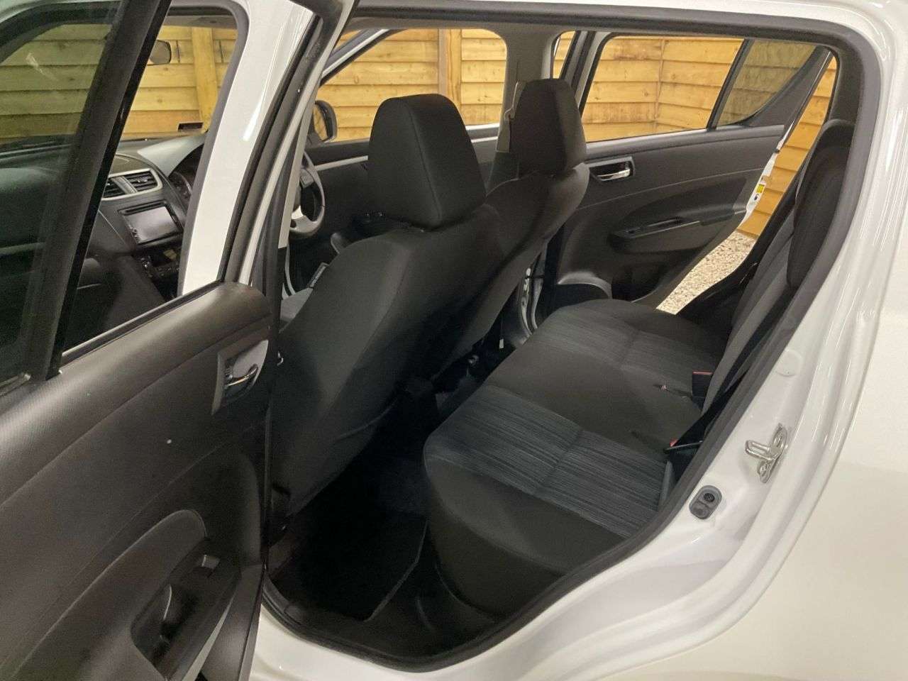 2014 SUZUKI SWIFT 2014 SUZUKI SWIFT