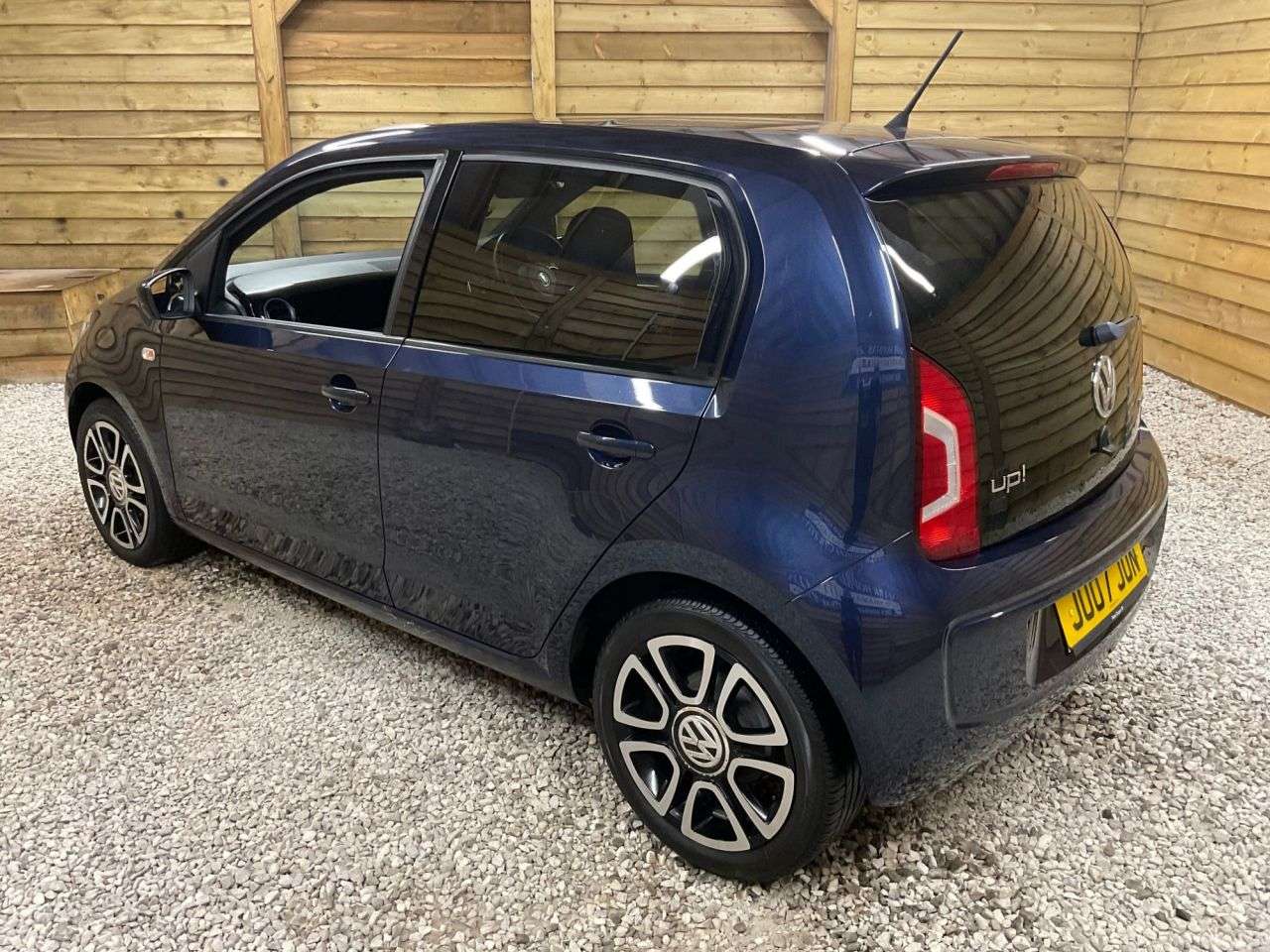 2015 VOLKSWAGEN UP! 2015 VOLKSWAGEN UP!